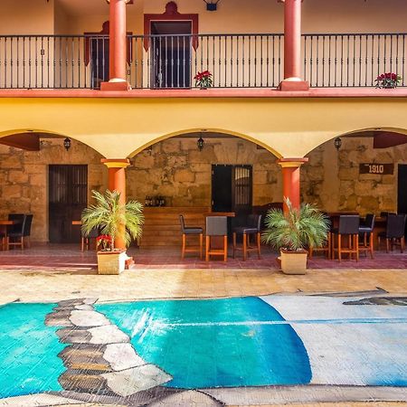 Zapata Plaza & Hotel Linares Exterior foto